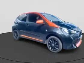 Toyota Aygo (2021) thumbnail 2