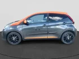 Toyota Aygo (2021) thumbnail 4