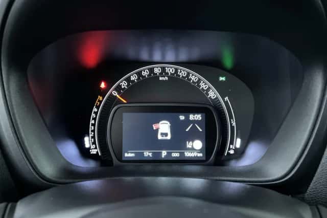 Toyota Aygo X (2024) thumbnail 17