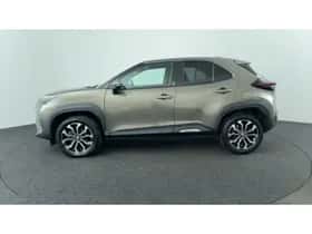 Toyota Yaris Cross (2021) thumbnail 2