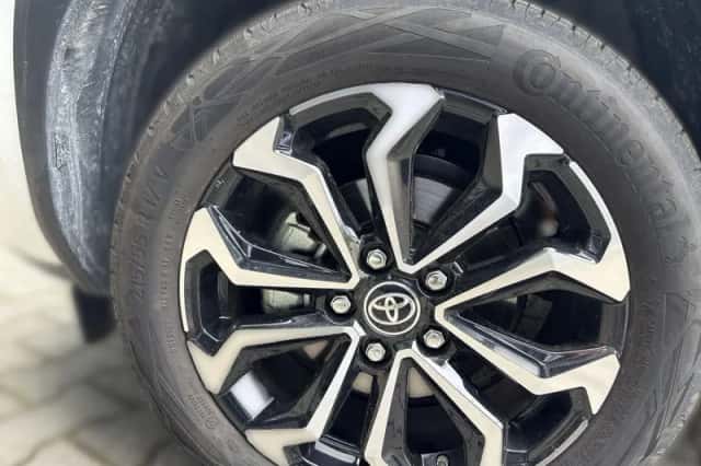 Toyota Yaris Cross (2025) thumbnail 24