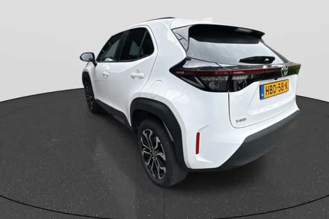Toyota Yaris Cross (2025) thumbnail 5