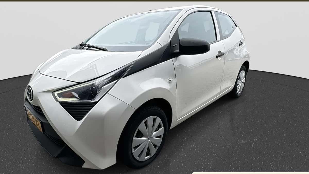 Toyota Aygo (2021) — foto 1