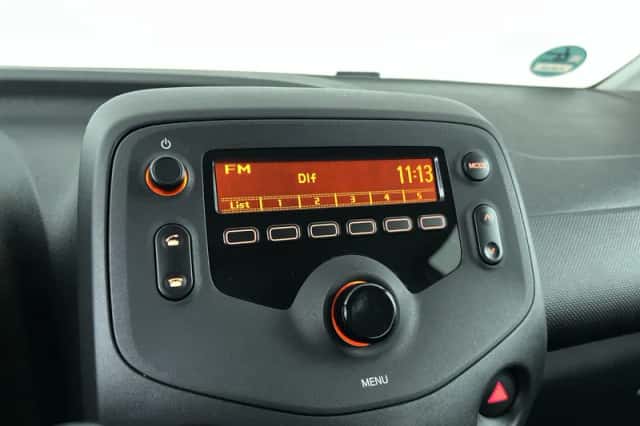 Toyota Aygo (2021) thumbnail 17