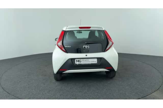 Toyota Aygo (2021) thumbnail 4