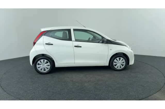 Toyota Aygo (2021) thumbnail 6