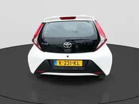 Toyota Aygo (2021) thumbnail 6