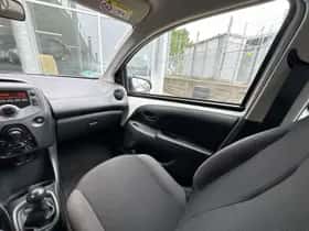 Toyota Aygo (2021) thumbnail 10