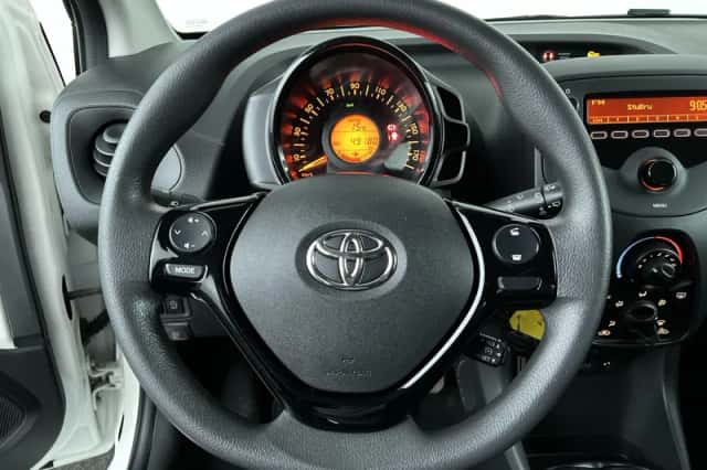 Toyota Aygo (2021) thumbnail 13