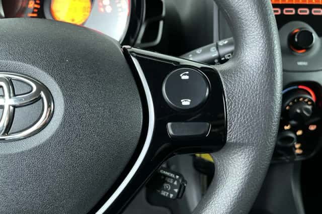 Toyota Aygo (2021) thumbnail 15