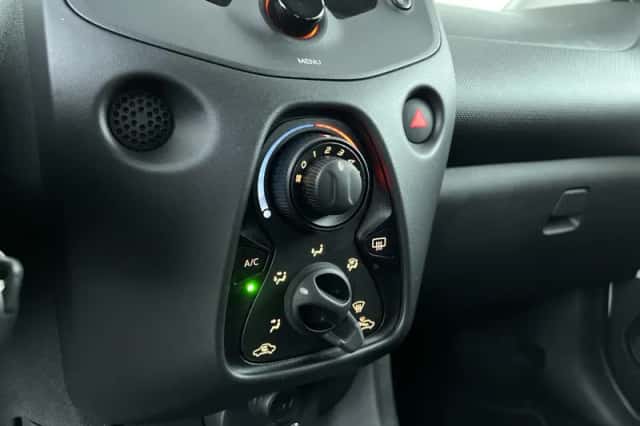 Toyota Aygo (2021) thumbnail 18
