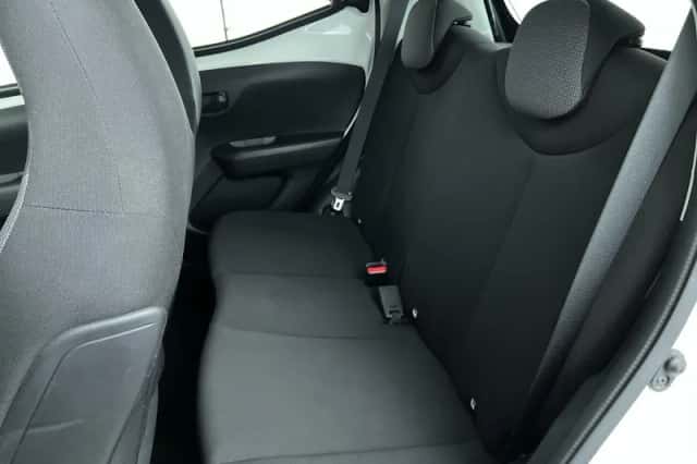 Toyota Aygo (2021) thumbnail 21