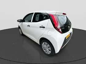 Toyota Aygo (2021) thumbnail 5