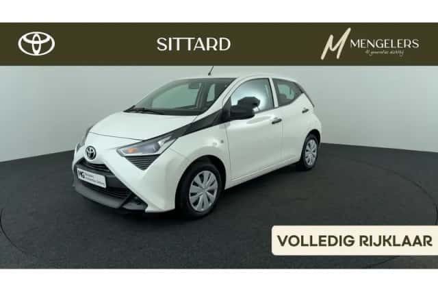 Toyota Aygo (2021) thumbnail 1