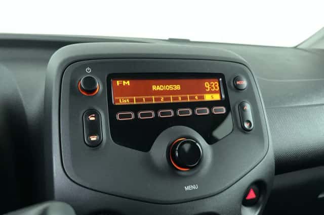 Toyota Aygo (2021) thumbnail 17