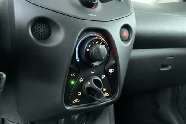 Toyota Aygo (2021) thumbnail 18