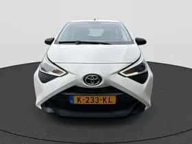 Toyota Aygo (2021) thumbnail 3