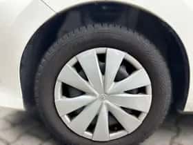 Toyota Aygo (2021) thumbnail 23