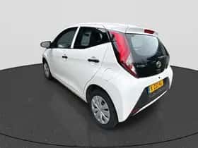 Toyota Aygo (2021) thumbnail 5
