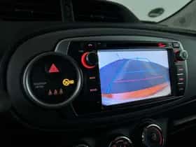 Toyota Yaris (2012) thumbnail 20