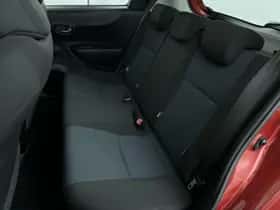 Toyota Yaris (2012) thumbnail 24
