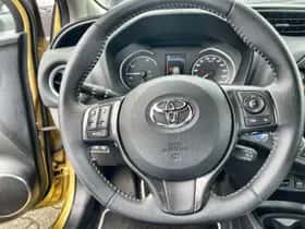 Toyota Yaris (2019) thumbnail 18