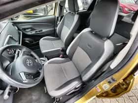 Toyota Yaris (2019) thumbnail 20
