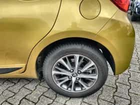 Toyota Yaris (2019) thumbnail 25
