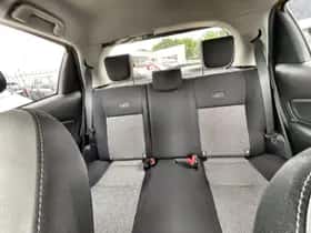 Toyota Yaris (2019) thumbnail 31