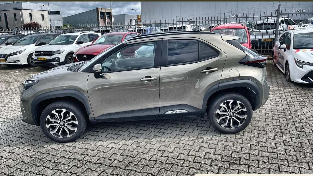 Toyota Yaris Cross (2024) — foto 1