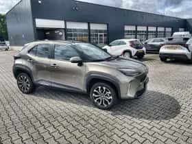 Toyota Yaris Cross (2024) thumbnail 3