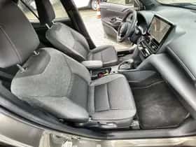 Toyota Yaris Cross (2024) thumbnail 25