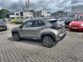 Toyota Yaris Cross (2024) thumbnail 4