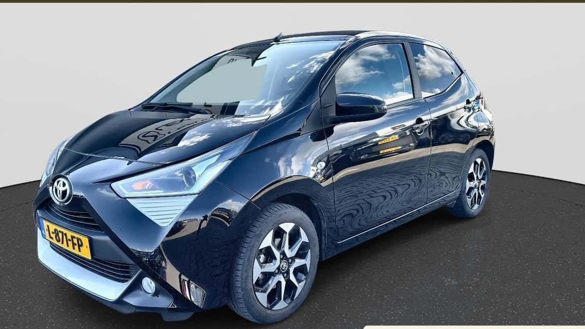 Toyota Aygo (2021) — foto 1