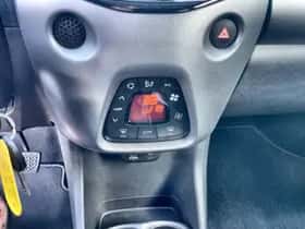 Toyota Aygo (2021) thumbnail 18
