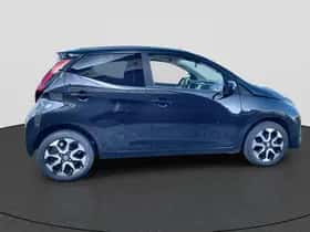 Toyota Aygo (2021) thumbnail 9