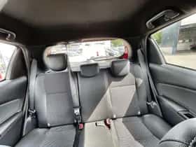 Toyota Yaris (2017) thumbnail 14