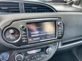 Toyota Yaris (2017) thumbnail 19