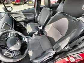 Toyota Yaris (2017) thumbnail 20