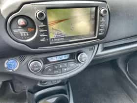 Toyota Yaris (2017) thumbnail 26