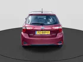Toyota Yaris (2017) thumbnail 7
