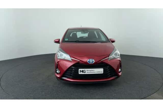 Toyota Yaris (2017) thumbnail 8