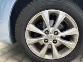 Toyota Yaris (2013) thumbnail 24