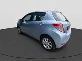 Toyota Yaris (2013) thumbnail 5