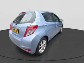 Toyota Yaris (2013) thumbnail 7