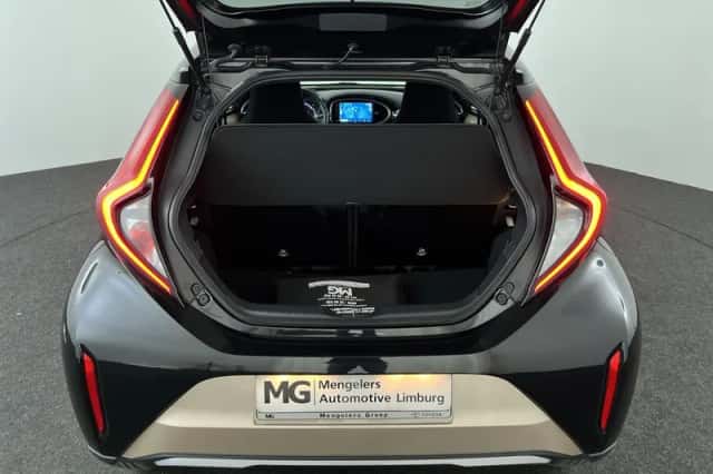 Toyota Aygo X (2022) thumbnail 26