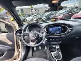 Toyota Aygo X (2022) thumbnail 10