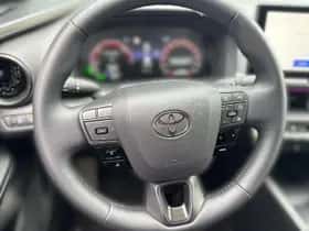 Toyota C-HR (2025) thumbnail 16