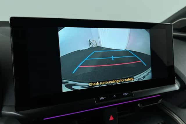 Toyota C-HR (2025) thumbnail 20