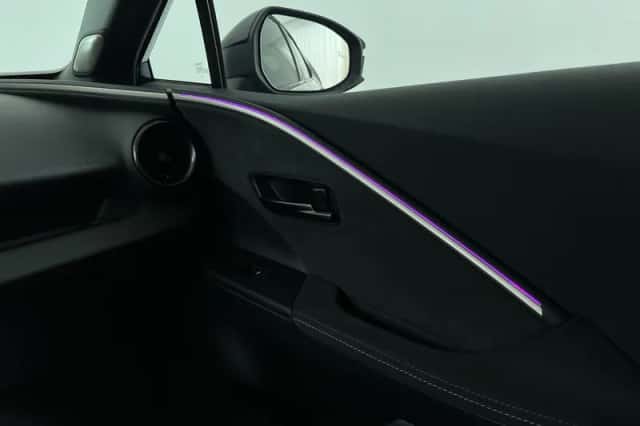 Toyota C-HR (2025) thumbnail 30